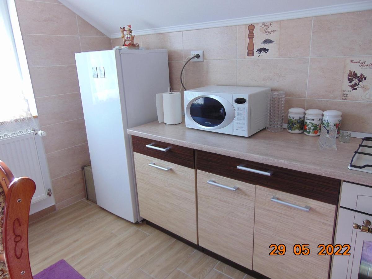 Vila Floarea De Colt Apartment บอร์ชา ภายนอก รูปภาพ